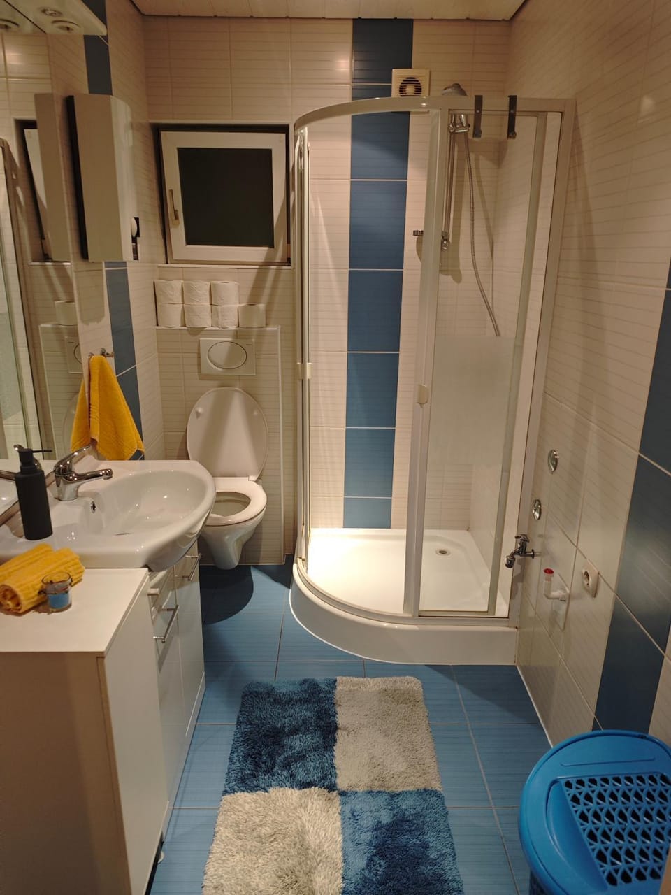Shower, Bathroom