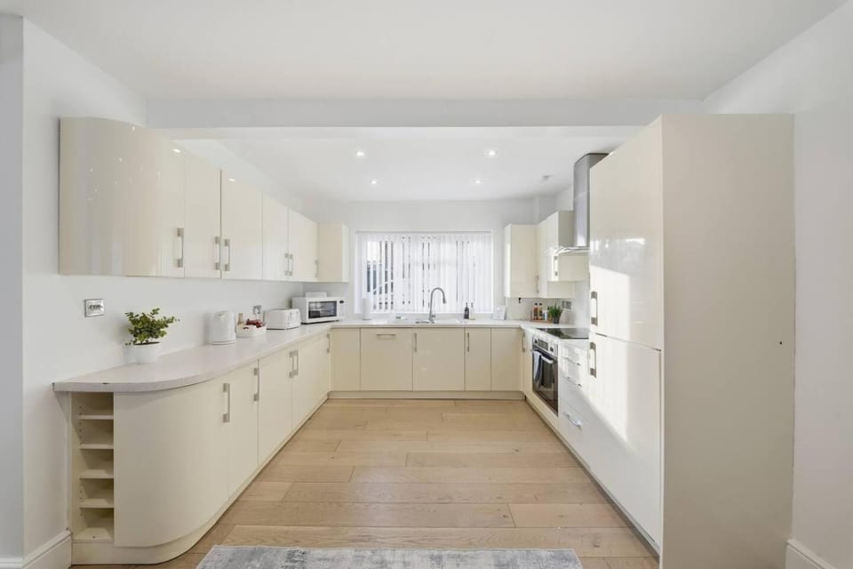Contractor Teams, Family stays, free parking House in Nottingham