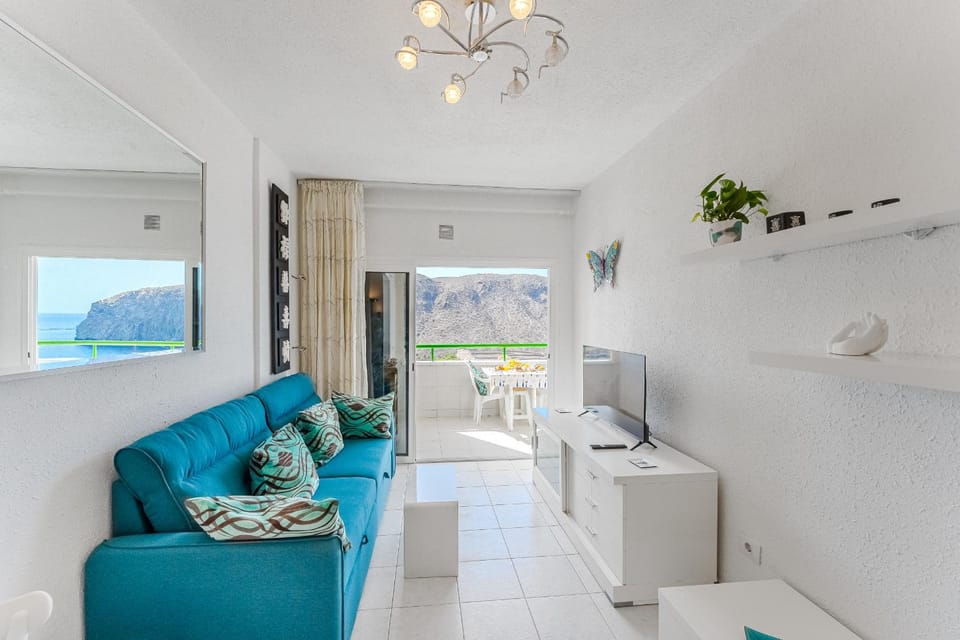 Costamar - Ocean Sounds & Views Apartment in Los Cristianos
