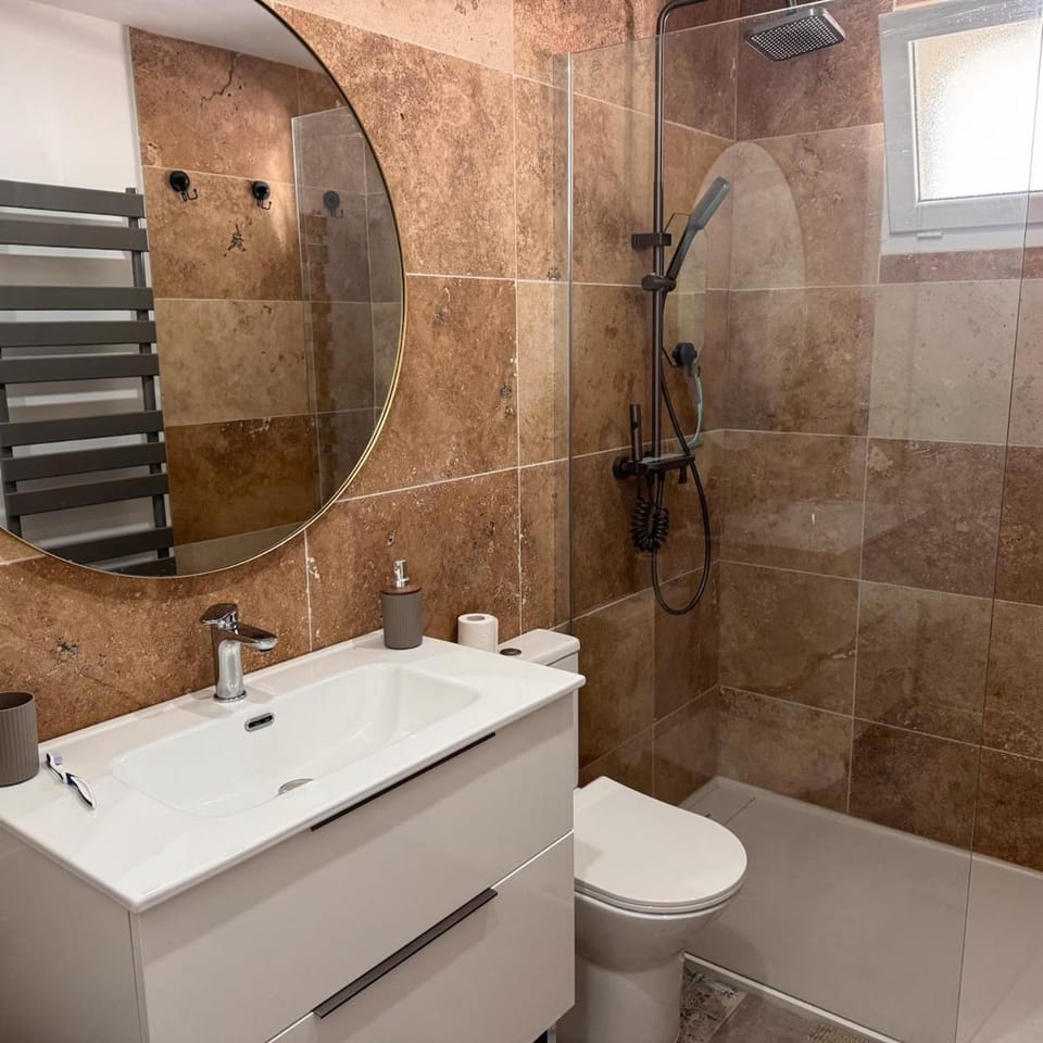 Appartement de luxe au cœur du centre-ville, à deux pas de la gare et des commerces Apartment in Aurillac