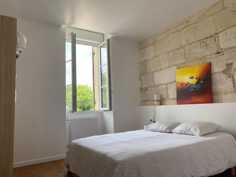 Belle maison en pierre entre St Emilion et Bordeaux House in Nouvelle-Aquitaine