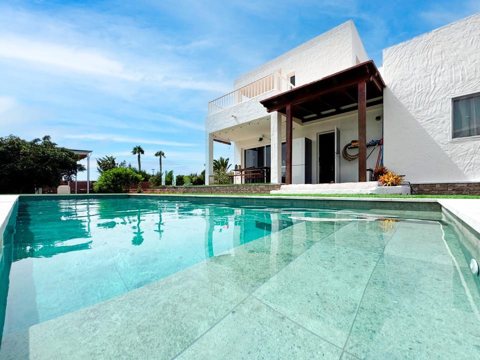Property building, Pool view, Swimming pool