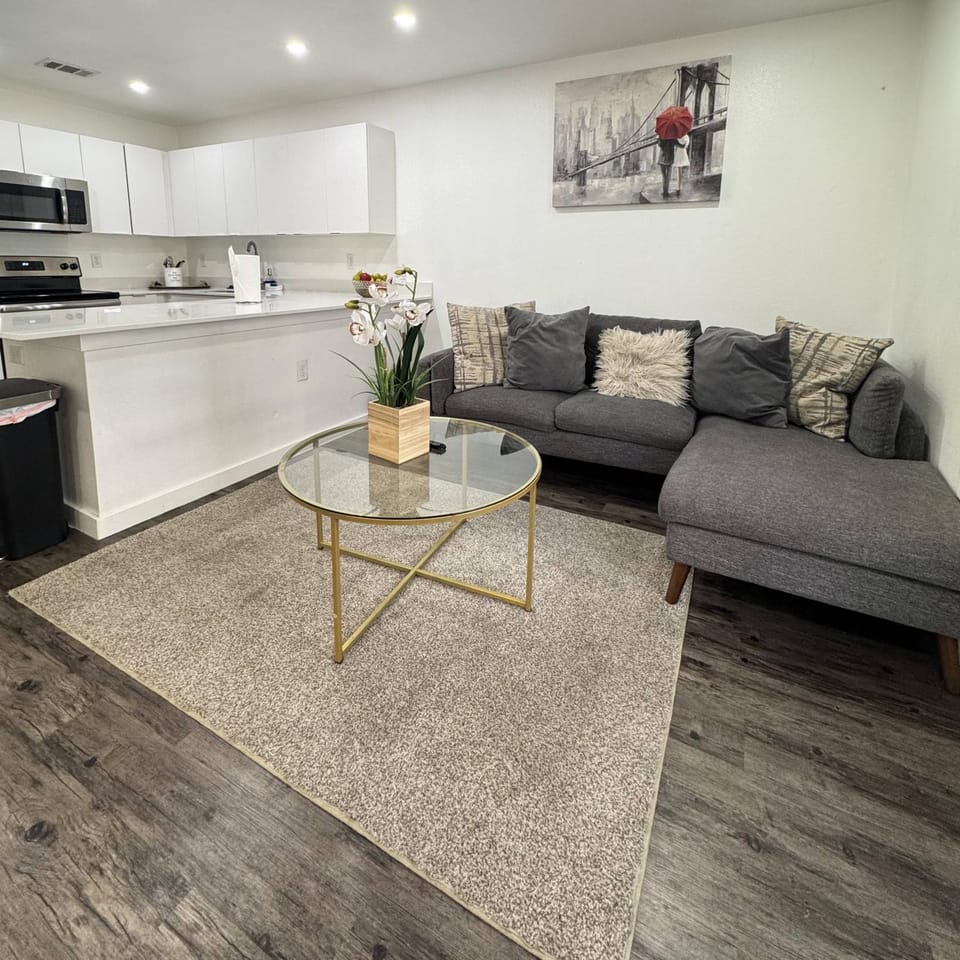 JN Dallas J2 Apartment in Dallas