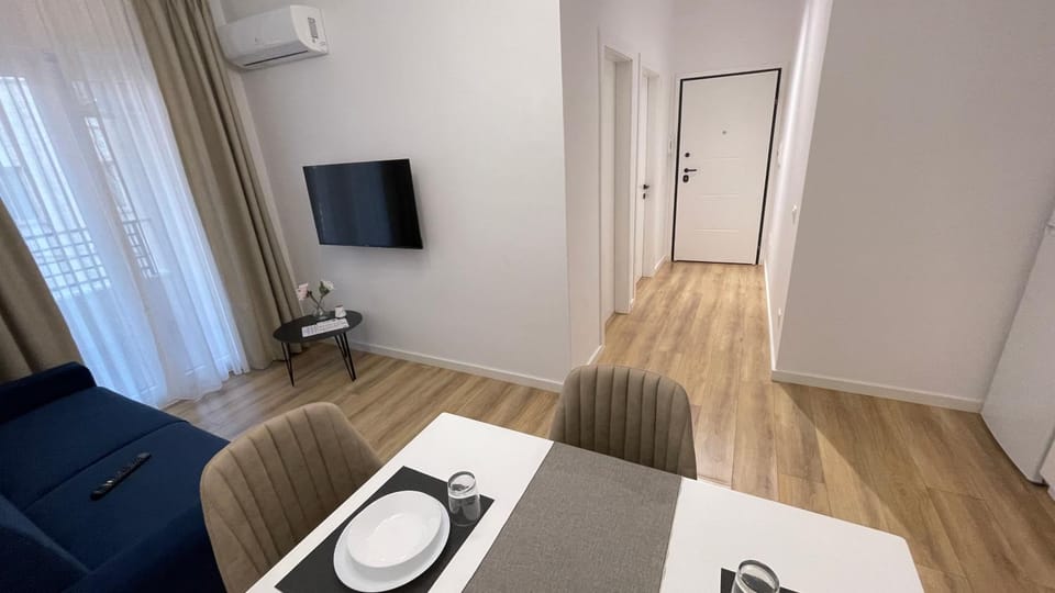 Living room, Seating area, air conditioner