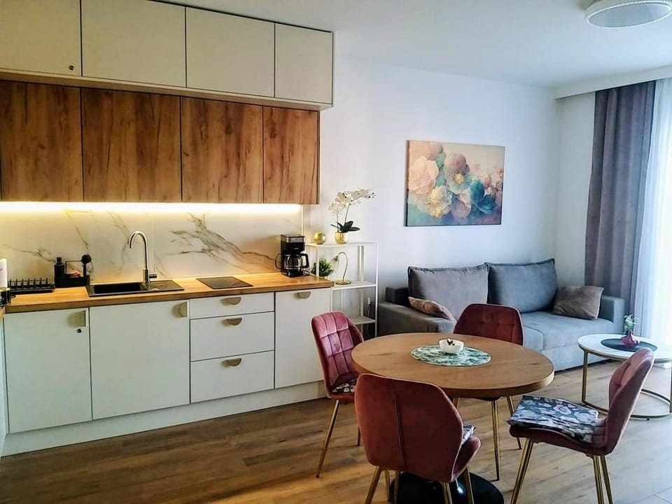Stylowe Zacisze Jastrzębia Góra - De Rosse Residence Apartment in Pomeranian Voivodeship