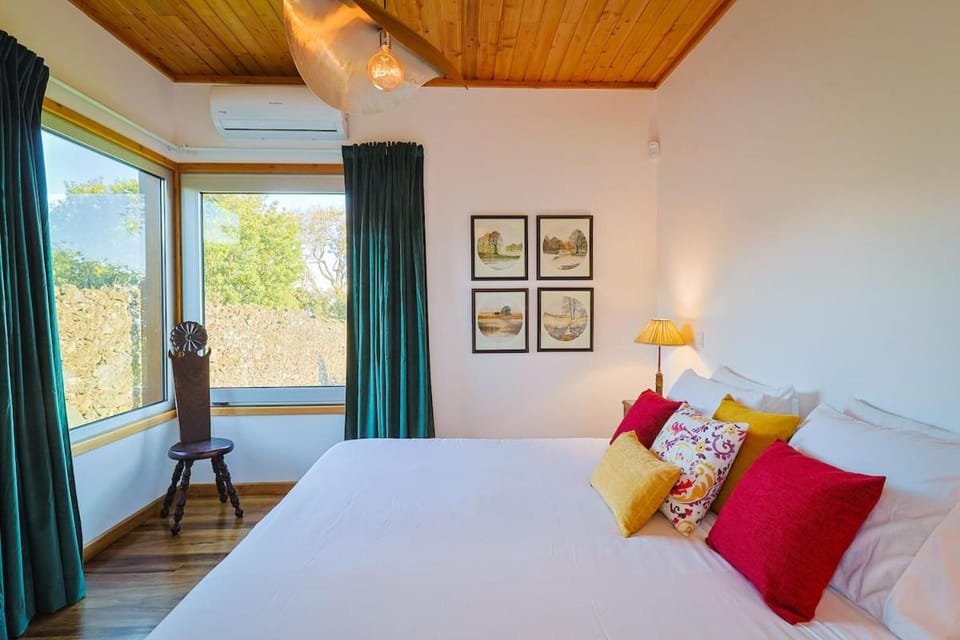View (from property/room), Bedroom, Sea view
