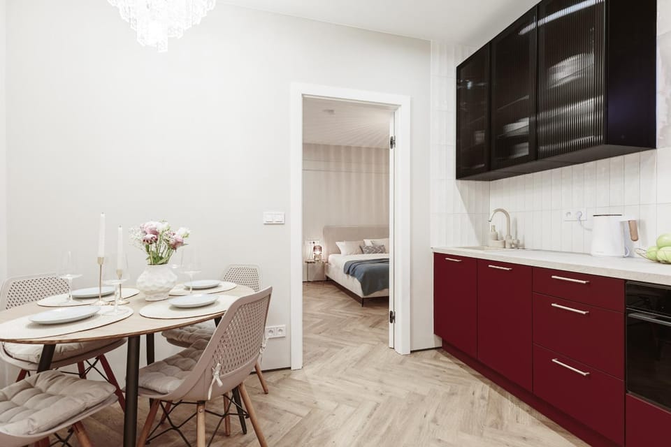 Living room, Dining area, Bedroom, microwave, oven, kitchen