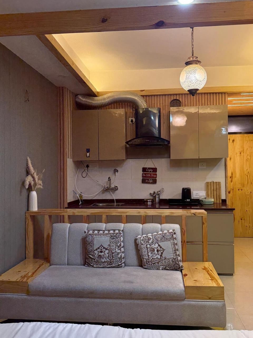 Kitchen or kitchenette, Living room