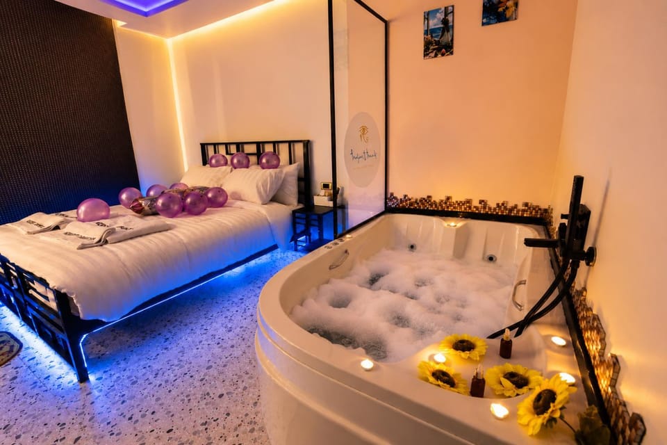 Apartment Nile1BD jacuzzi self check-in modern romantic Apartment in Cairo