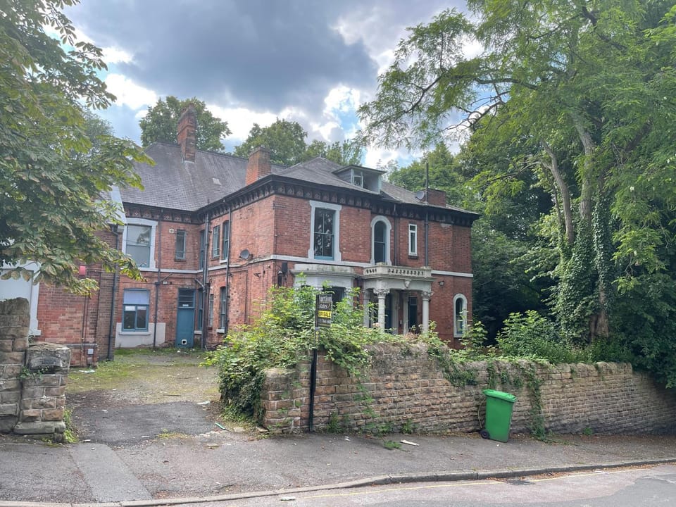 Property building, Garden view, pet friendly