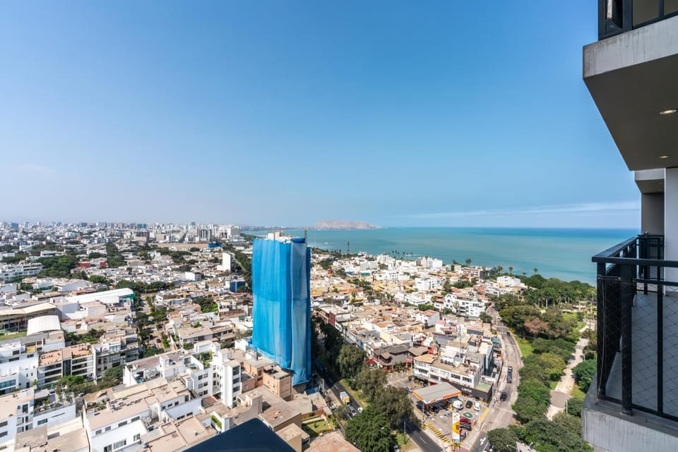 View (from property/room), View (from property/room), City view, City view, Sea view, Sunrise