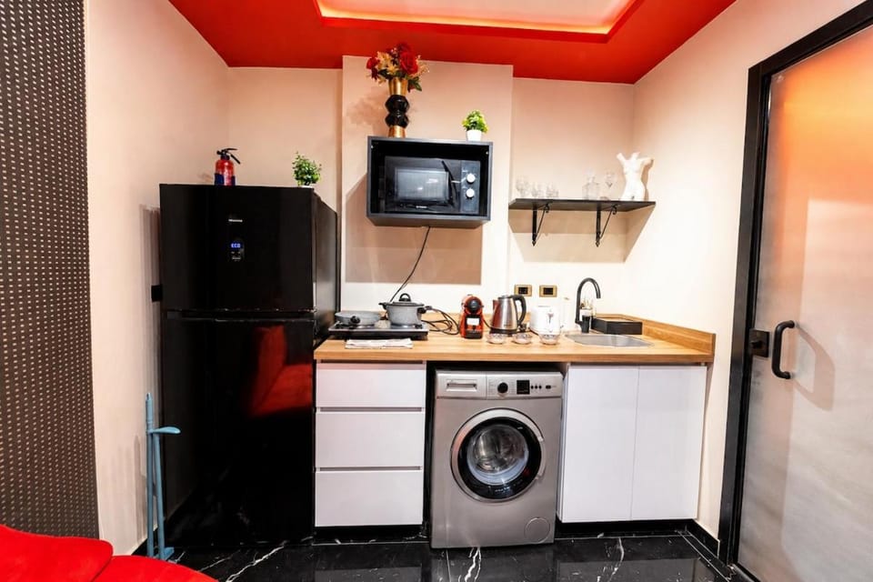 Romantic Nile Jacuzzi studio 1BD Al Zamalek self check-in modern couples Apartment in Cairo