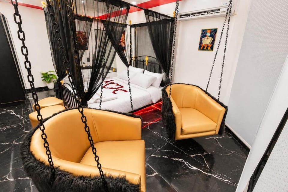 Romantic Nile Jacuzzi studio 1BD Al Zamalek self check-in modern couples Apartment in Cairo