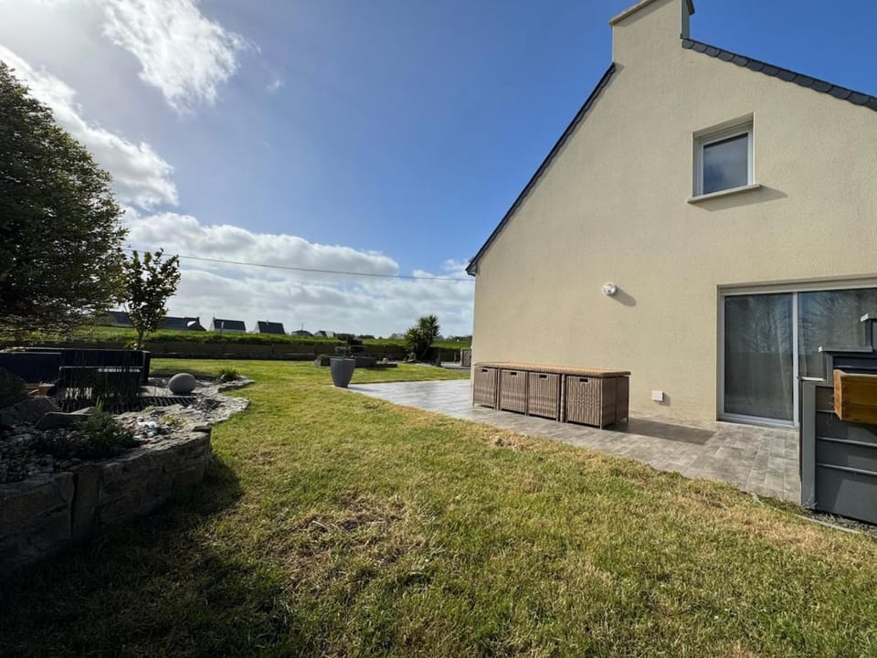 Charming house close to the sea and the town House in Brittany