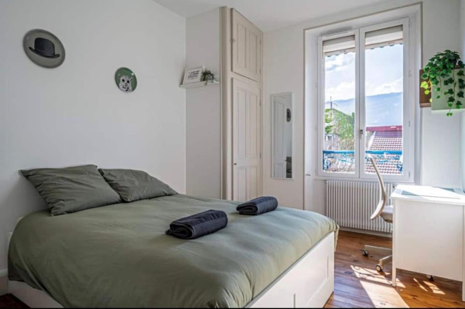 L'Estampille - 90m2 - Jusqu'à 3 Chambres - Wifi - GEM - Gare Apartment in Grenoble