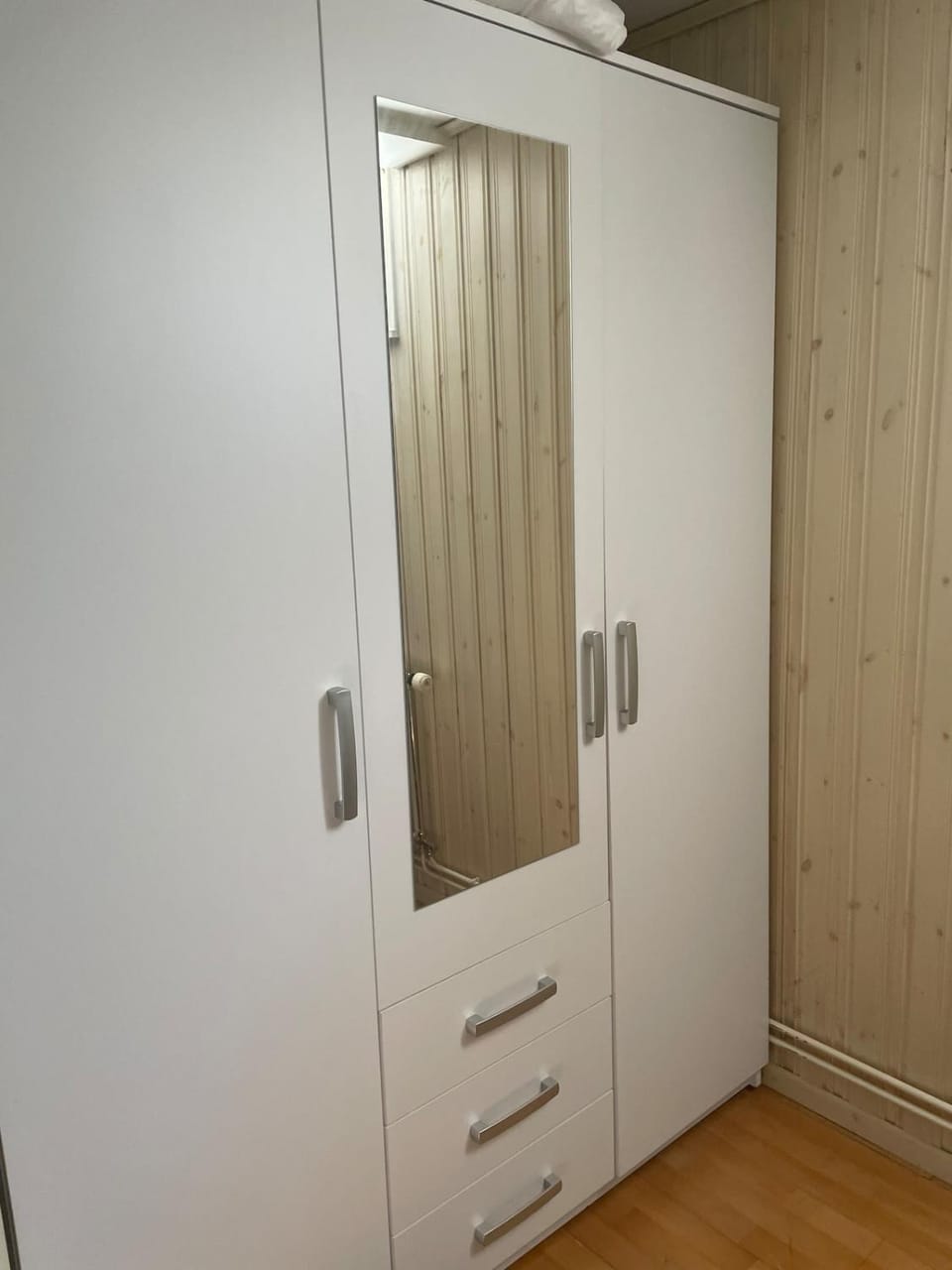 Apartment close to the Stockholm Fair and commuter train Apartment in Huddinge