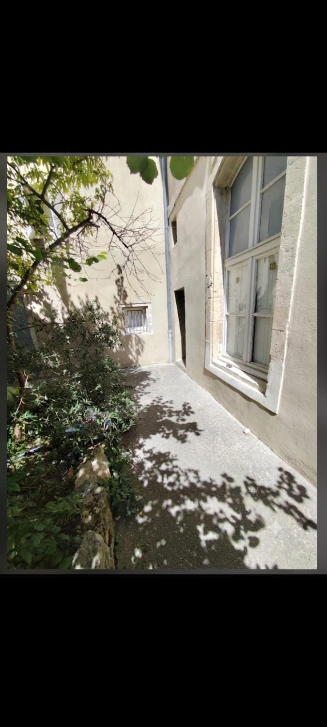 2ndGarden Apartment in Arles