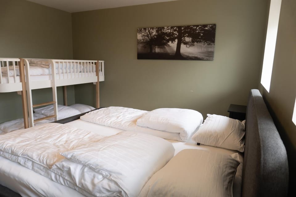 Bed, Bedroom, bunk bed