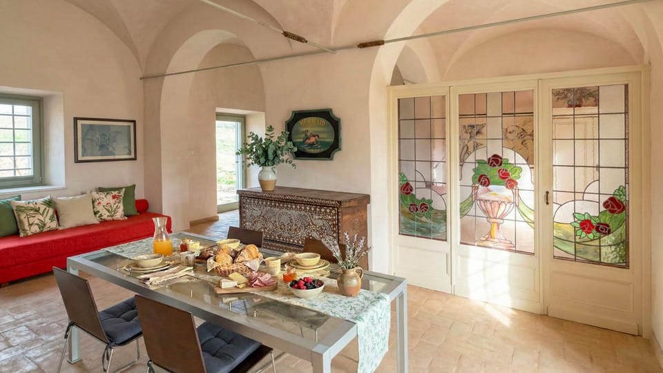Dining area, Breakfast