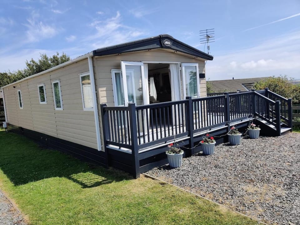 Pepper's Luxury Lodge House in Barrow-in-Furness District