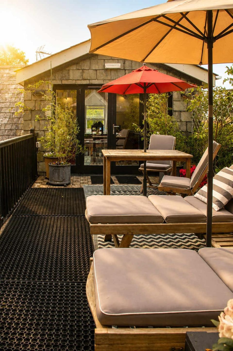 Patio, Day, View (from property/room), Balcony/Terrace, Living room, Seating area, sunbed