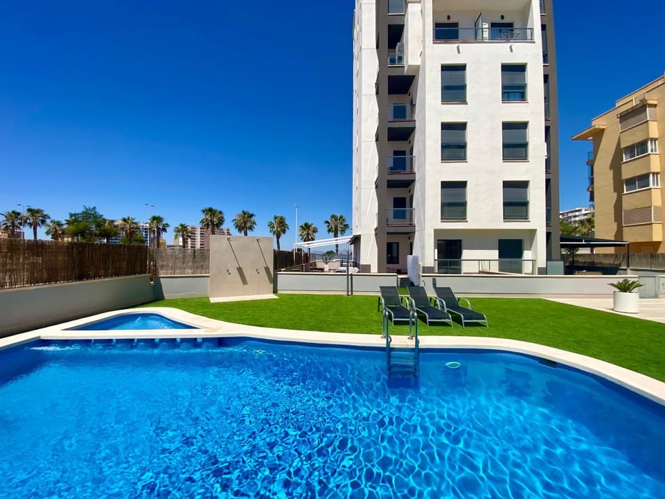 Garden, Swimming pool