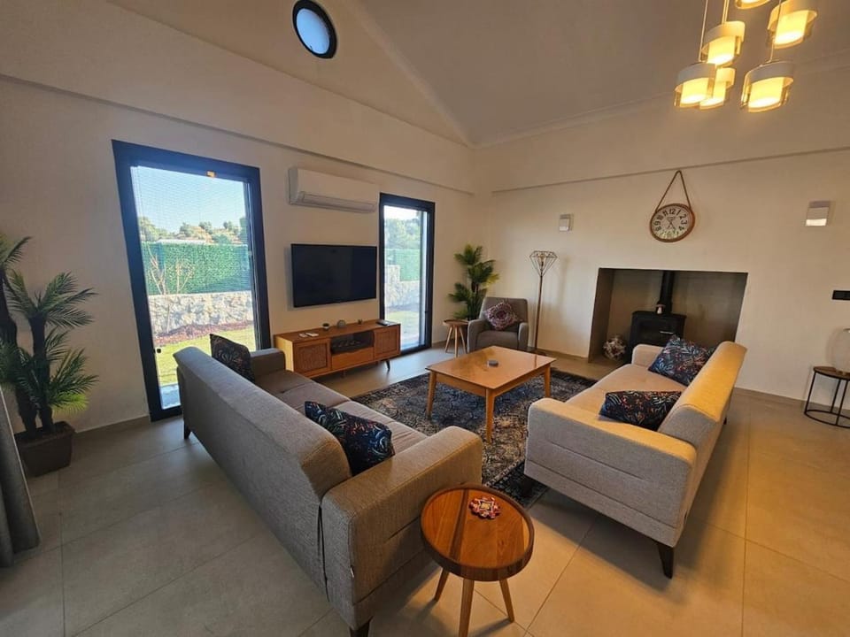 Private Pool Villa with Jacuzzi & Garden Villa in Muğla Province