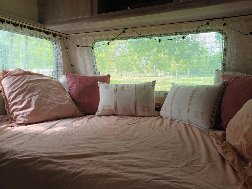 Caravane La Bohême Campground/ 
RV Resort in Bourgogne-Franche-Comté