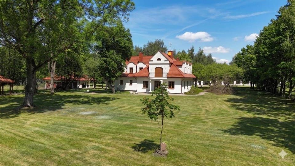 Property building, Spring, Natural landscape, Garden view, Landmark view