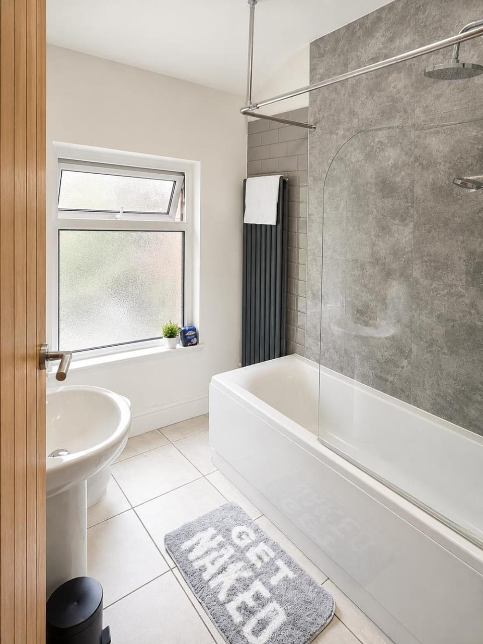 Shower, Bathroom, Bath, towels