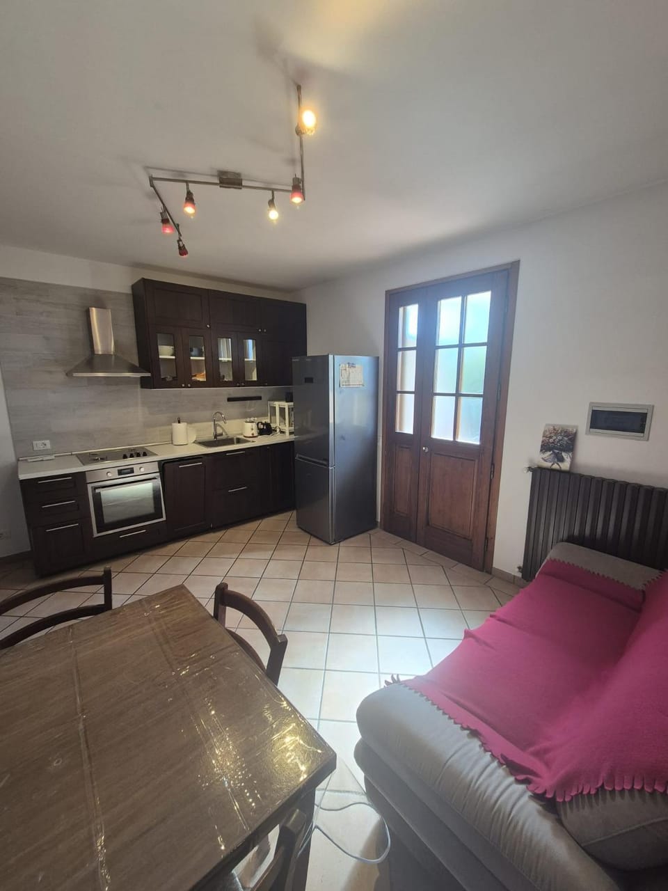 Kitchen or kitchenette, Living room