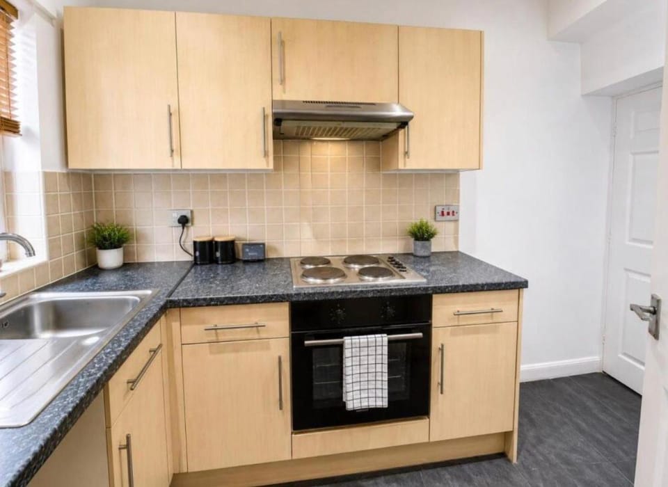 Spacious 3 Bedroom House Near Leeds City Centre Vacation rental in Leeds