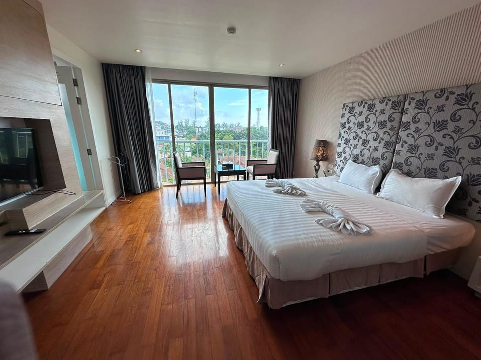 Yenna Apt Hotel in Kamala