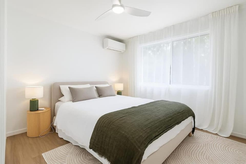 Broadbeach 2BR Getaway Near Beach Apartment in Gold Coast