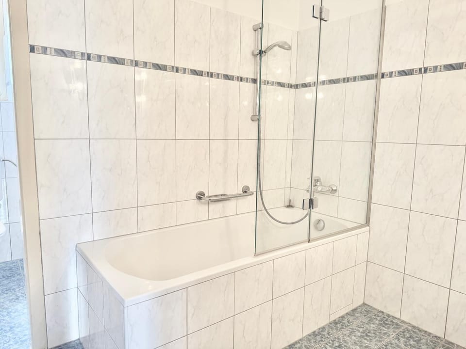 Lake View Apartment - Free Parking Apartment in Carinthia, Austria
