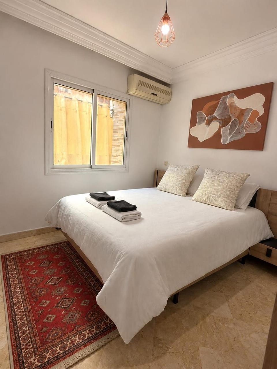 Élégant appartement avec terrasse - Hyper Centre Apartment in Marrakesh