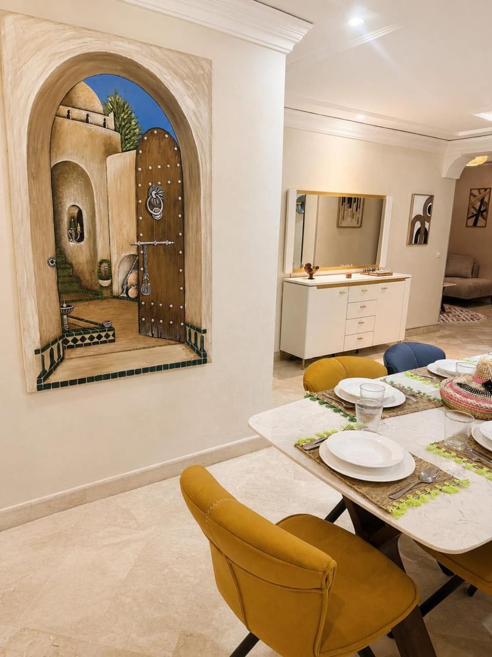 Élégant appartement avec terrasse - Hyper Centre Apartment in Marrakesh