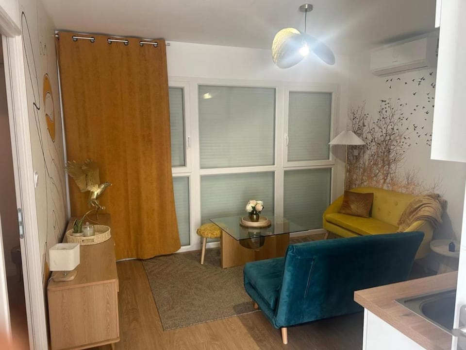 Serene Modern Home Free Parking Near Toulouse Apartment in Occitanie