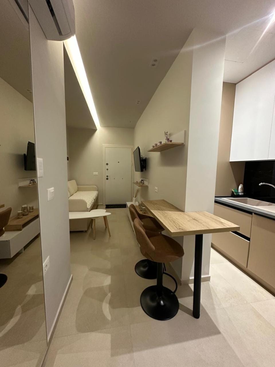 Ionian Rooms 2 Inn in Vlorë