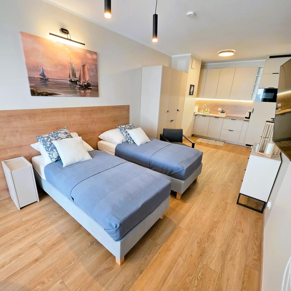 Living room, Bedroom