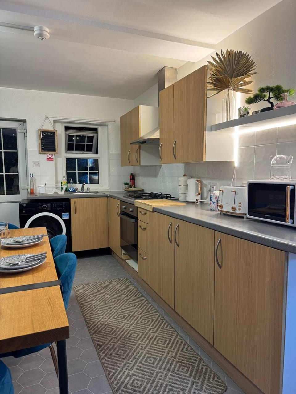 Stylish 3BR House | Garden, BBQ in Whitechapel House in London