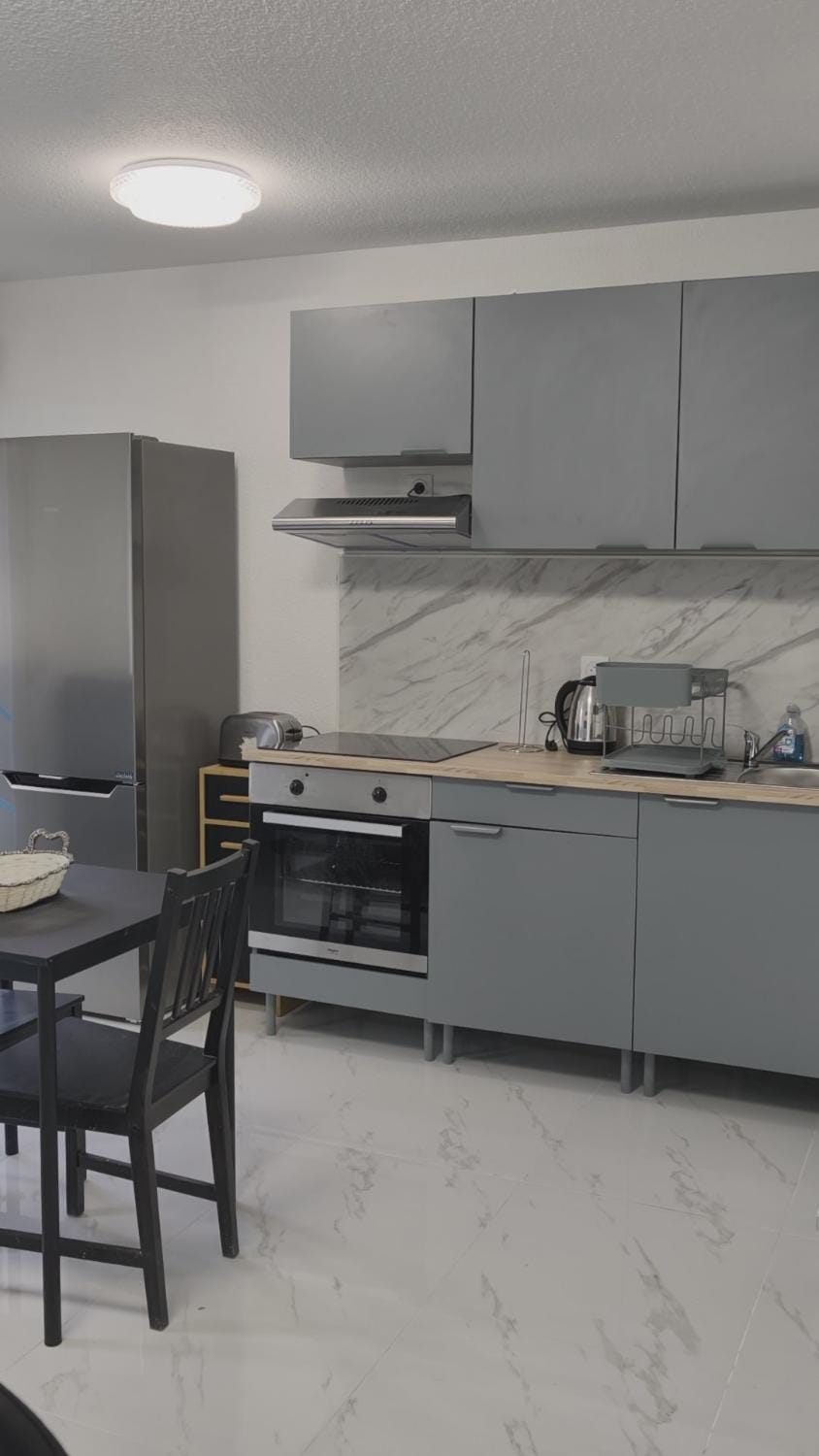 Apartment 33, Cozy studio and free parking Apartment in Mulhouse