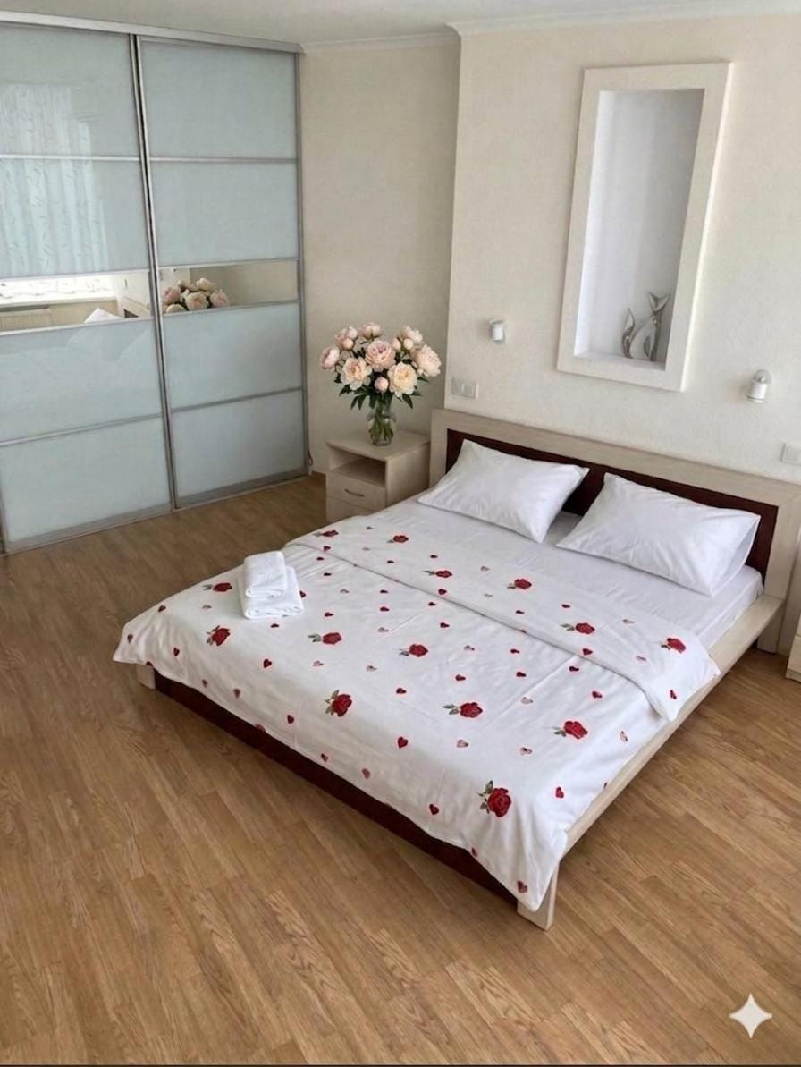 Мост сити апартаменты кв 65 Евро Apartment in Dnipro