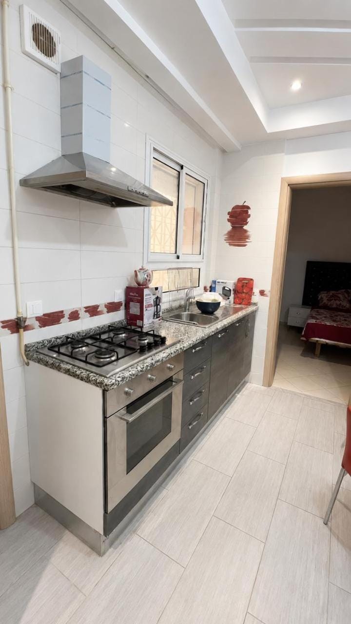 Résidence Golden Beach à 50 m de la plage Apartment in Mrezga