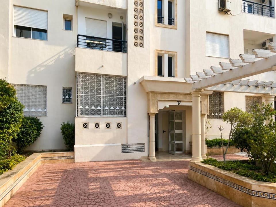Résidence Golden Beach à 50 m de la plage Apartment in Mrezga