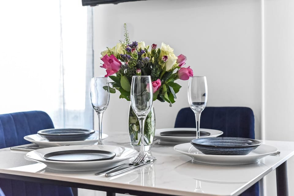 Camden Central Stay Steps from Tube Apartment in London Borough of Islington
