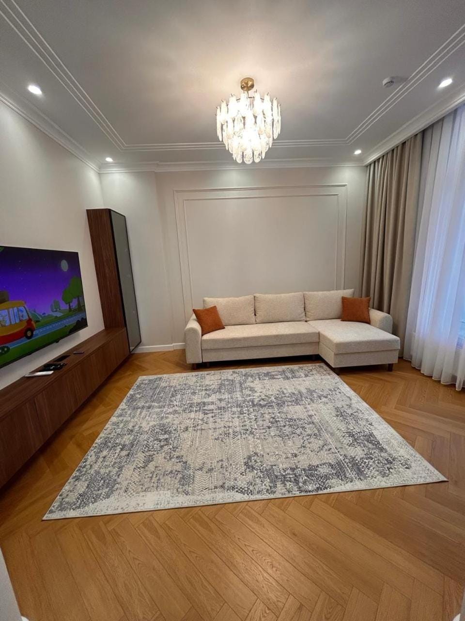 TV and multimedia, Photo of the whole room, Seating area