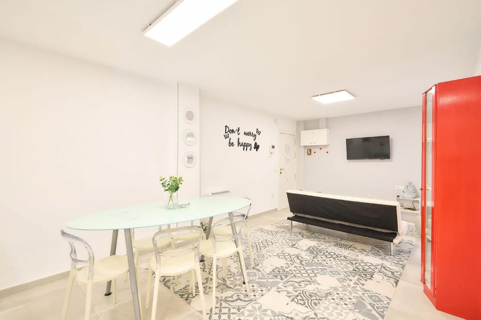 TV and multimedia, Living room, Dining area