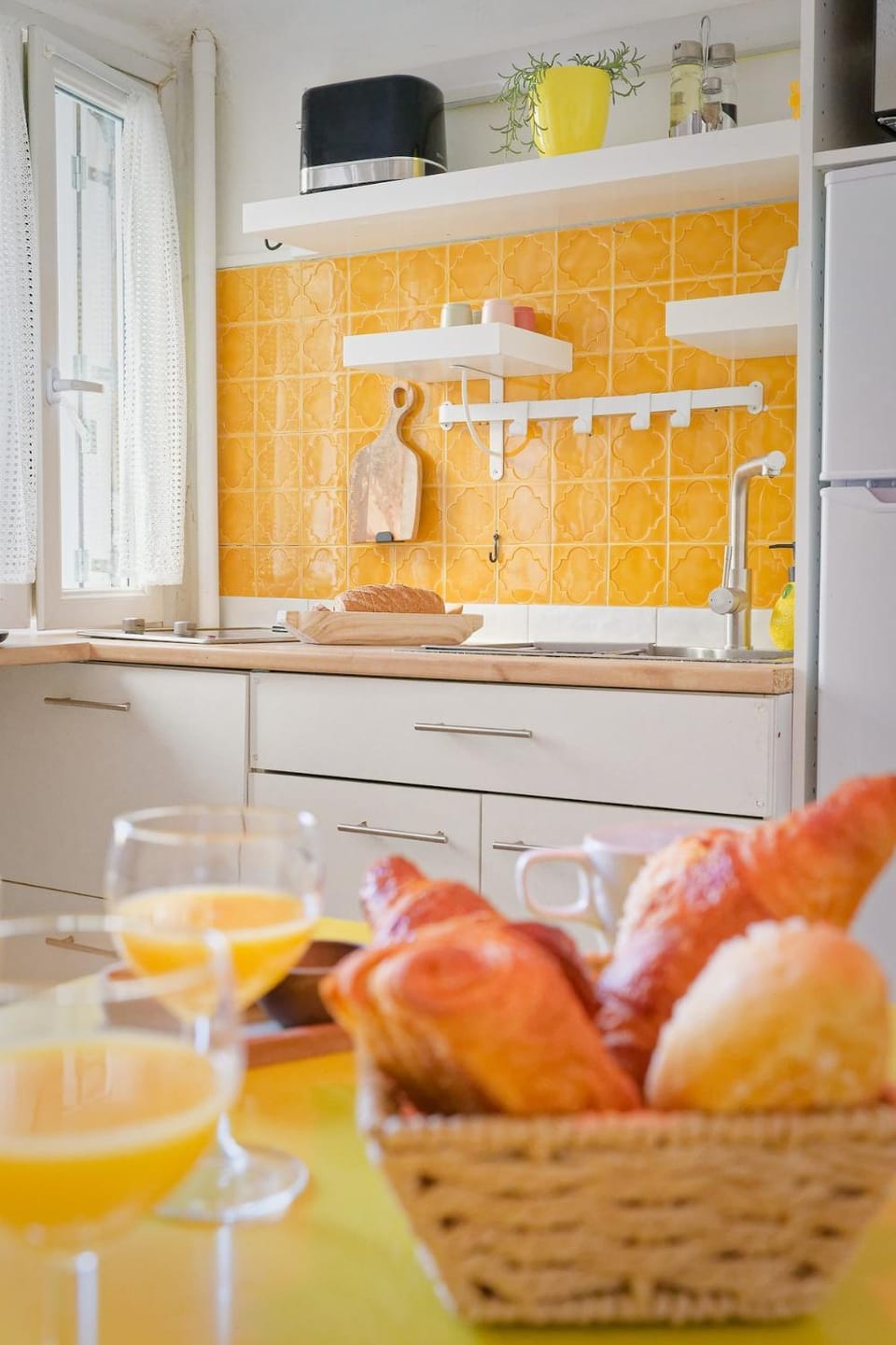 Studio cosy à Saint-Chaptes, business et escapades Apartment in Provence