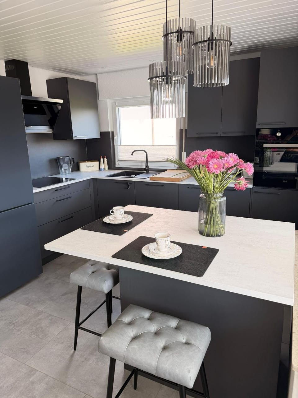 Kitchen or kitchenette, Dining area, stove, stove, kitchen, kitchen